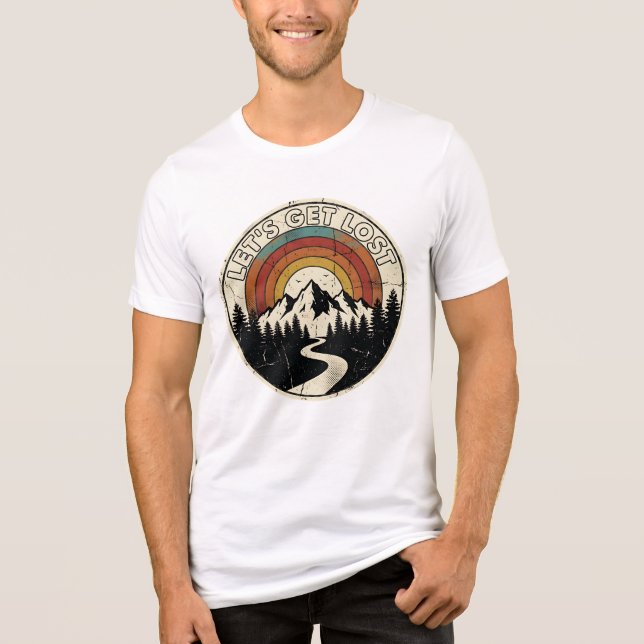 Camiseta Triblenda Let’s Get Lost Retro Mountain Adventure Outdoor (Anverso)