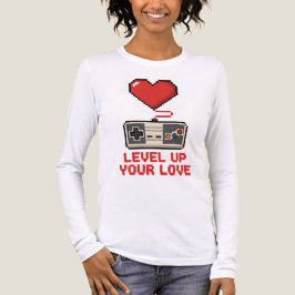Camiseta Triblenda Level Up Your Love, Retro Pixel Gaming Design
