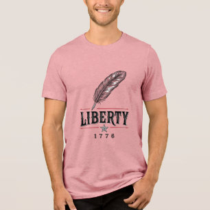 Camiseta Triblenda Libertad 1776 Diseño Vectorial de Pluma Patriótica