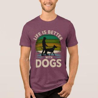 Camiseta Triblenda Life Is Better With Dogs Retro Sunset T-Shirt