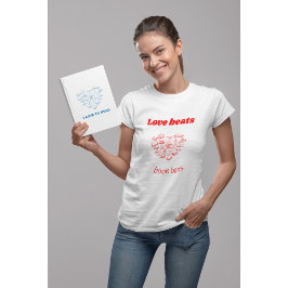 Camiseta Triblenda Love beats book bans