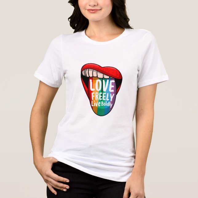 Camiseta Triblenda Love Is Love LGBTQ Pride Graphic Tee (Anverso)