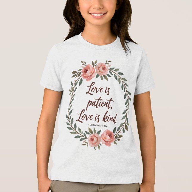 Camiseta Triblenda Love Is Patient, Love Is Kind Bible Tee  (Anverso)