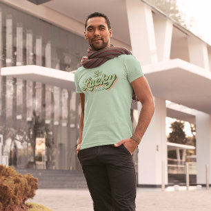 Camiseta Triblenda Lucky Vibes Retro Typography St. Patrick Design