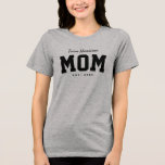 Camiseta Triblenda Madre de equipo linda simple negro personalizado<br><div class="desc">Diseñado para coordinar con la colección de ducha de bebé de Lea Delaveris Design, esta camiseta de mamá del equipo es un regalo perfecto para una madre o madre nueva. También es genial para usar en la ducha de bebé, este diseño de camisetas deportivo incluye un "nombre de equipo" en...</div>