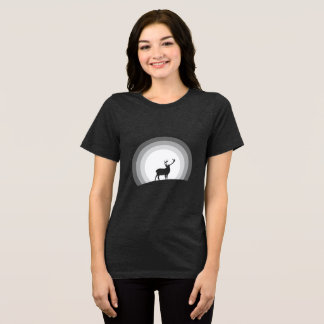Camiseta Triblenda Majestic Stag Silhouette Under Lunar Light