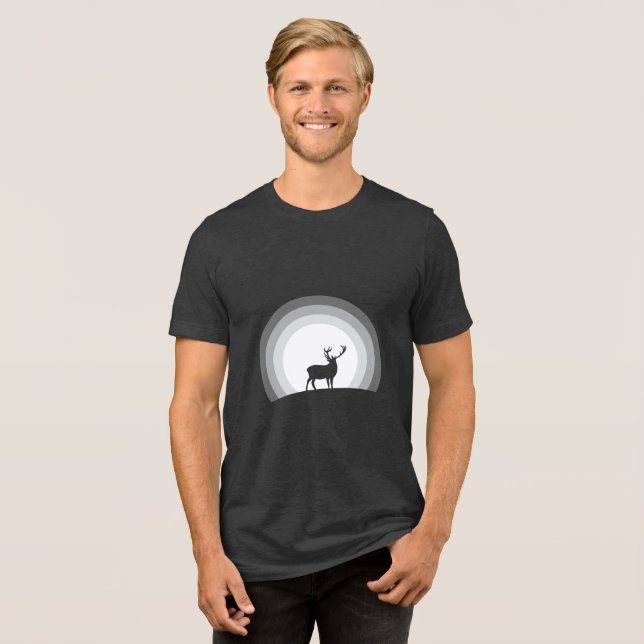 Camiseta Triblenda Majestic Stag Silhouette Under Lunar Light (Anverso Completa)