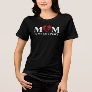 Camiseta Triblenda Mamá es mi lugar seguro Tipografía elegante de la