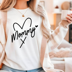 Camiseta Triblenda Mami Simple y Moderna Tipografía de guión Corazón