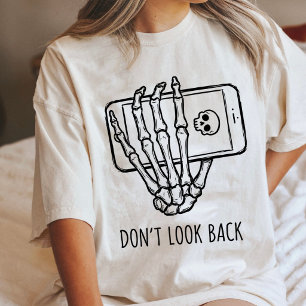 Camiseta Triblenda Mano de esqueleto sosteniendo teléfono No mires at