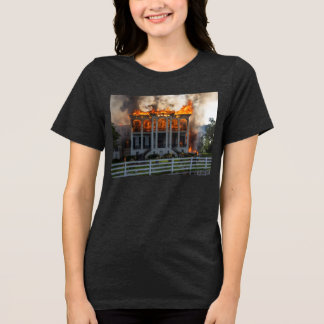 Camiseta Triblenda Mansión Antebellum | El incendio estalla en Nottow