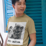 Camiseta Triblenda Mascota simple y moderno Personalizado o personas<br><div class="desc">Añade tu propia foto y texto para crear un regalo único de fotos. Este gráfico está listo para ser personalizado con tu foto y tus propios nombres o mensajes con letras de estilo de máquina de escribir en negro angustiado. El sencillo y moderno estilo blanco y negro se ve muy...</div>