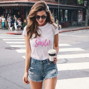 Camiseta Triblenda ¡Me Haces Sonreír!" Tee Minimalista de guión rosad