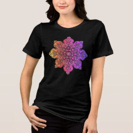 Camiseta Triblenda Medallón negro de Boho Tee-Shirt