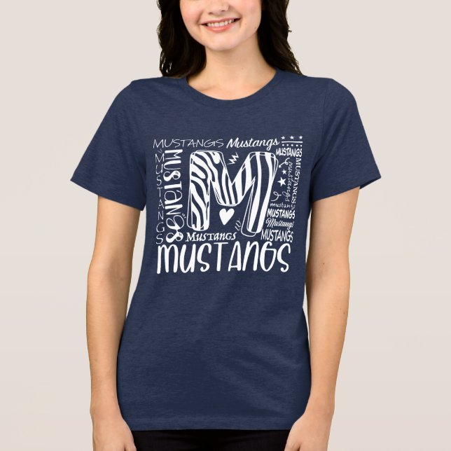 Camiseta Triblenda MHE Mustangs muchos tipos de letra (Anverso)