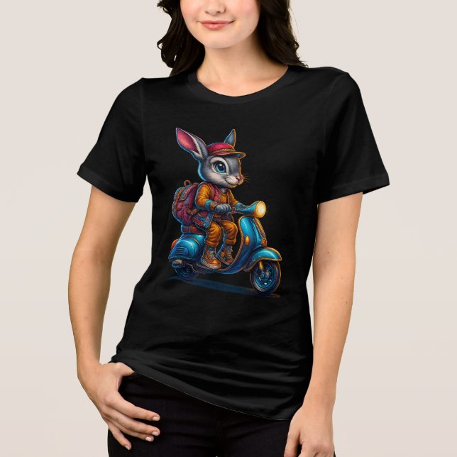 Camiseta Triblenda Midnight Scooter Bunny – Cool Rabbit on Vespa Grap (Anverso)