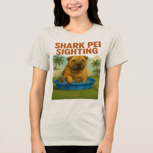 Camiseta Triblenda Mirando a Shark Pei: Edición de aguas traseras
