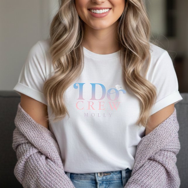 Camiseta Triblenda Modern I Do Crew Pastel Gradient Bridesmaid (Get the crew together in style with this trendy "I Do Crew" design!)
