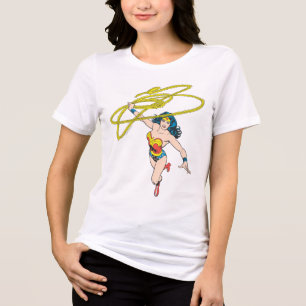 Camiseta Triblenda Mujer Maravilla sostiene Lasso 2