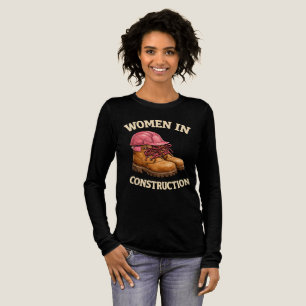 Camiseta Triblenda Mujeres en botas de trabajo de construcción y casc