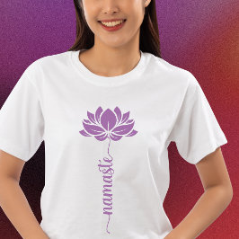 Camiseta Triblenda Namaste Black Lotus Flower Moderno Script