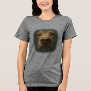 Camiseta Triblenda Nariz primero - Perro esnifándose a través de la c