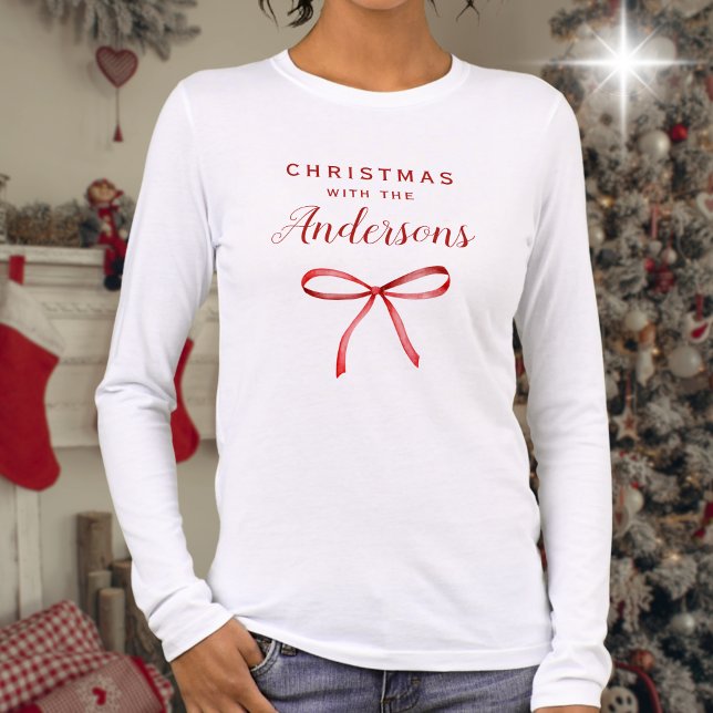 Camiseta Triblenda Navidades familiares que hacen juego con la manga  (Family matching Christmas long sleeve white tshirt with red bow and custom name "Christmas with the")