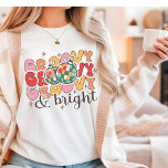 Camiseta Triblenda Navidades Groovy y Bright Retro Disco Purpurina Ba<br><div class="desc">Navidades Groovy & Bright Disco Purpurina Balls Typography Festive Holiday Tri-Blend Shirt presenta el texto "Groovy & Bright" en tipografía de escritura moderna acentuada con bolas de purpurina disco. Perfecto para regalos de Navidades,  fiestas de Navidades y celebraciones de feriados,  cumpleaños y más. Creado por Evco Studio www.zazzle.com/store/evcostudio</div>