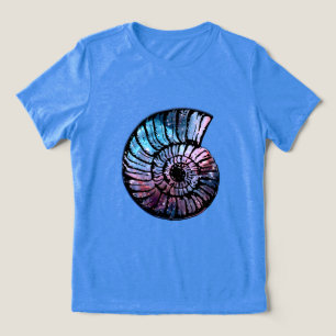 Camiseta Triblenda Nebulosa con estrellas en una concha de nautilo