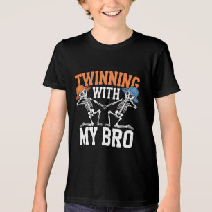 Camiseta Triblenda Niños gemelos que ganan la fiesta de Halloween mej