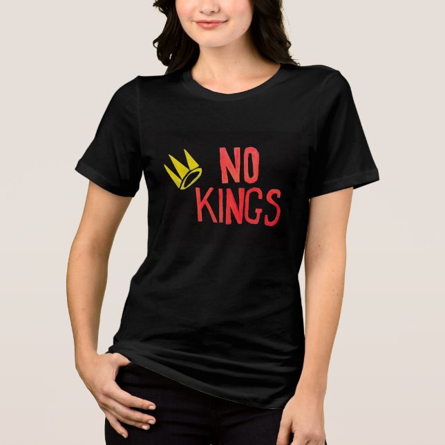 Camiseta Triblenda No Kings Proud to be An American Sign (Anverso)