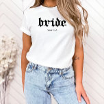 Camiseta Triblenda Novia negra y blanca | Texto gótico de Guay<br><div class="desc">Esta elegante camisa blanca para la novia luce un texto de estilo gótico o inglés antiguo.</div>