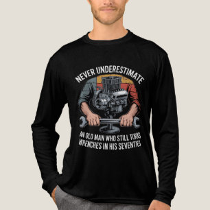 Camiseta Triblenda Nunca Subestimes a un Hombre que Todavía Gira Llav