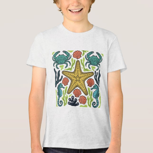 Camiseta Triblenda Ocean Life Symphony – Starfish, Seahorses & Crabs (Anverso)