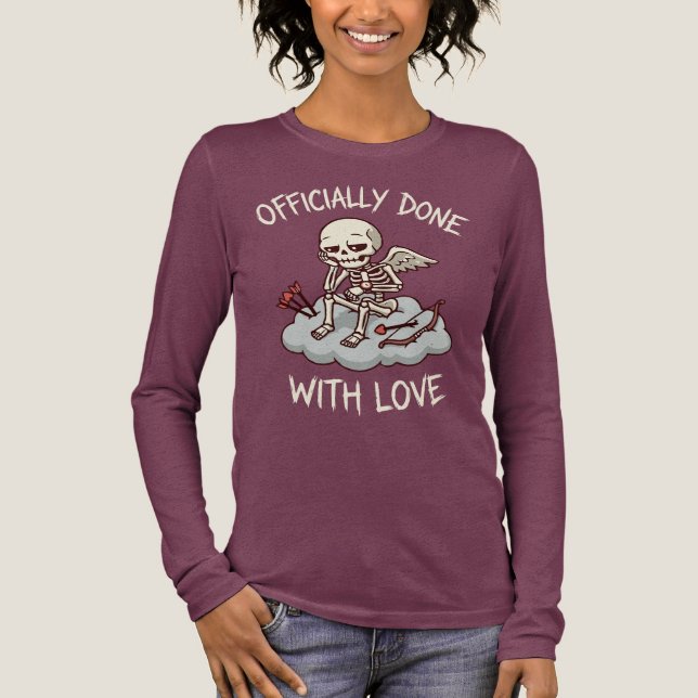 Camiseta Triblenda Officially Done With Love Skeleton Cupid Design (Anverso)