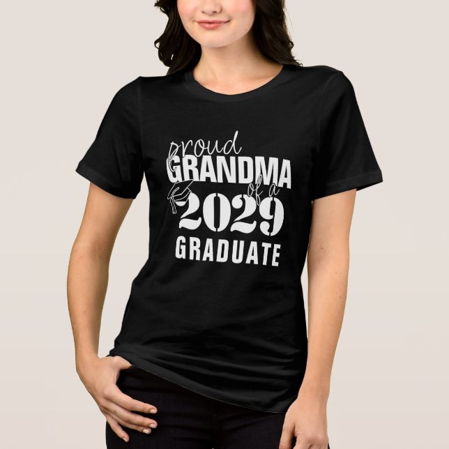 Camiseta Triblenda Orgulloso de nuestro graduado | Abuela con gorra y (Anverso)