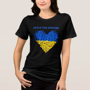 Camiseta Triblenda Paz para Ucrania. Amor. Corazón.