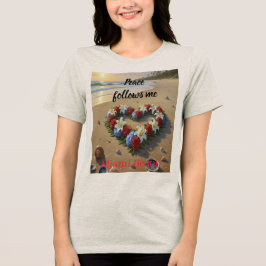 Camiseta Triblenda Peace Follows Me Beautiful Beach Floral T-Shirt