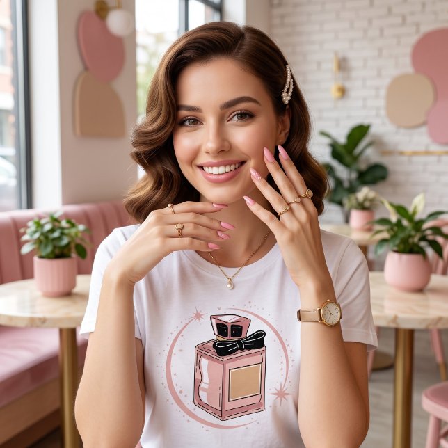 Camiseta Triblenda Perfume (Subido por el creador)