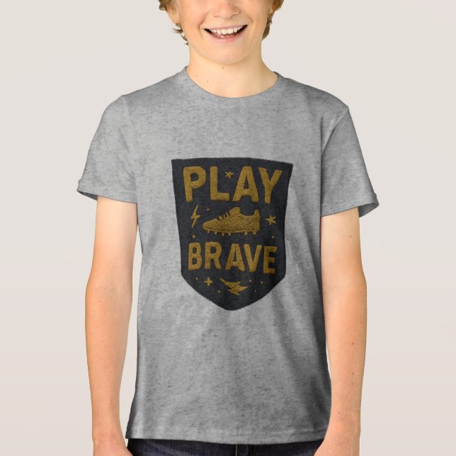 Camiseta Triblenda Play Brave Football Embroidered Design (Anverso)