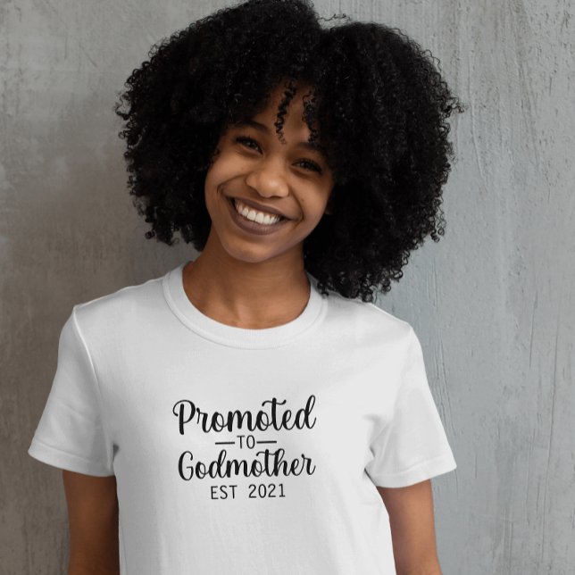 Camiseta Triblenda Promovido a la abuela Personalizado de tipografía  (Subido por el creador)