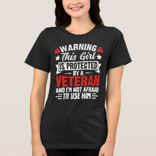 Camiseta Triblenda Protegida Por Una Hija Orgullosa de un Veterano