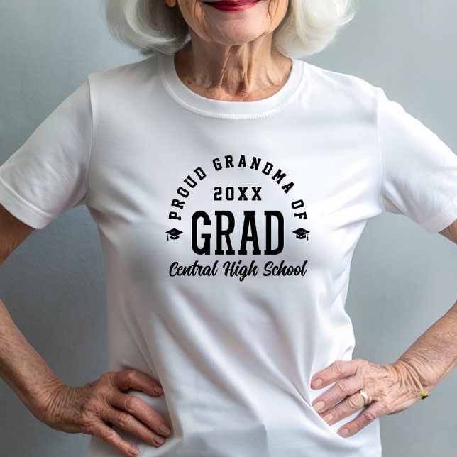 Camiseta Triblenda Proud Grandma Grad Varsity Typography Graduation (Subido por el creador)