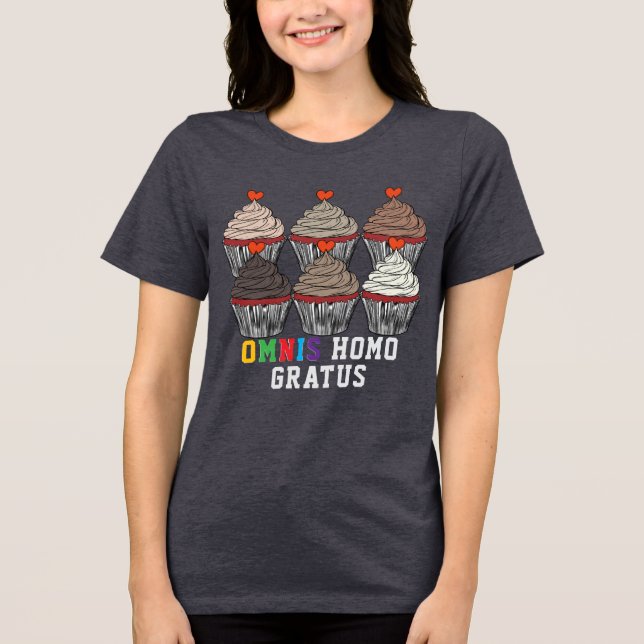 Camiseta Triblenda Qué dulce, en latín, (Anverso)
