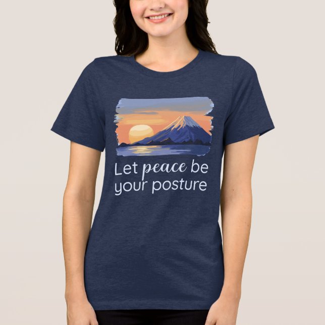 Camiseta Triblenda Que la paz sea su postura Serene Sunset Mountain (Anverso)