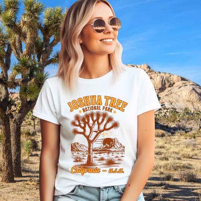 Camiseta Triblenda Retro Joshua Tree Illustration in Ochre Red (Subido por el creador)