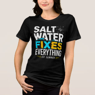 Camiseta Triblenda Ropa de Amante de la Playa: El Agua Salada Lo Arre