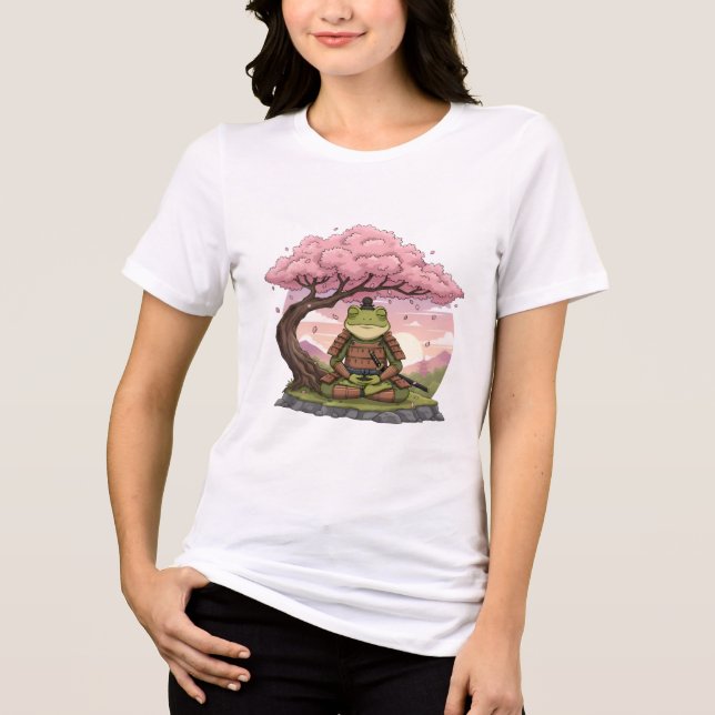 Camiseta Triblenda Samurai Frog Meditating Cute Funny White Womens (Anverso)