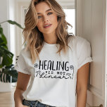 Camiseta Triblenda Sanación No Es Lineal Grito Dice Cita Floral<br><div class="desc">La curación no es lineal: grief Sayings Cita flor floral Doodle-shirt incluye el texto "La curación no es lineal" en la tipografía moderna de escritura negra acentuada con un corazón de amor y doodles de flores. Diseñado por Evco Studio www.zazzle.com/store/evcostudio</div>