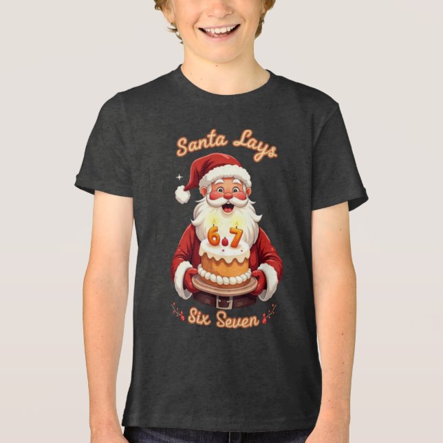 Camiseta Triblenda 🎅Santa Says Six Seven Meme – Funny Santa Holding  (Anverso)